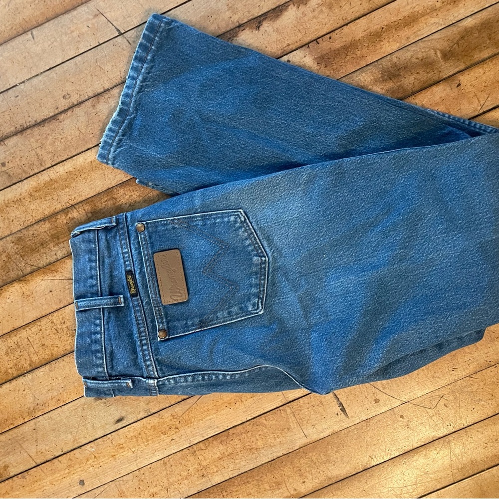 Wrangler Blue Relaxed Fit Jeans Classic Denim